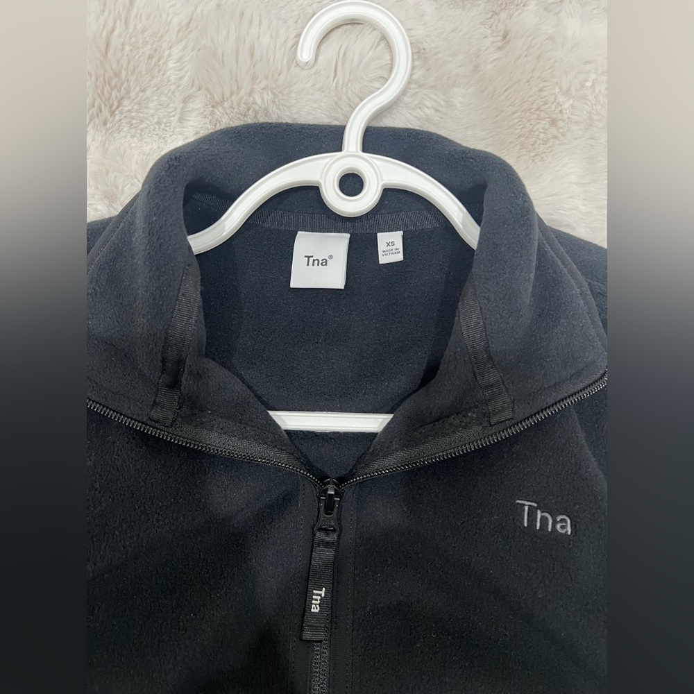 TNA Black Fleece Polar Tech Zip Up - Picture 3 of 3